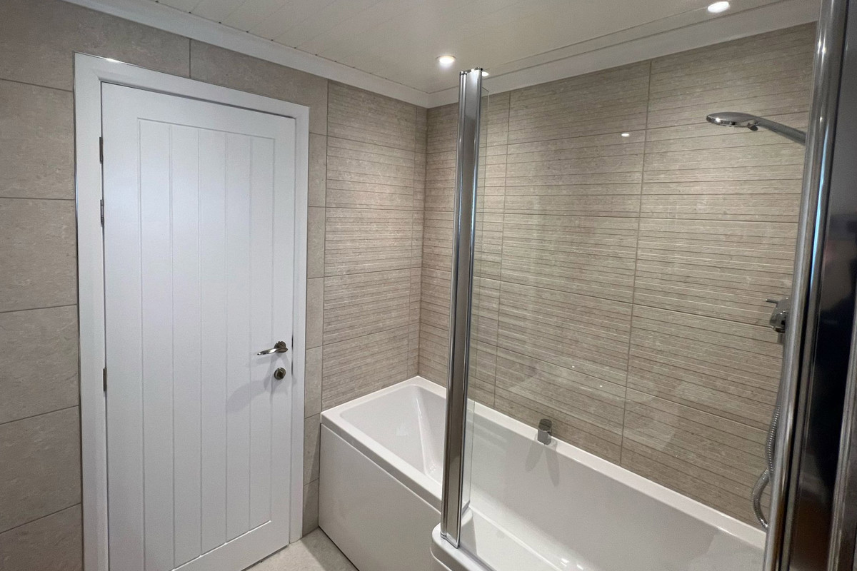 Lissett Utopia bathtub at The Warren