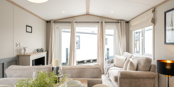 Victory Harraway, lounge at Devon Hills