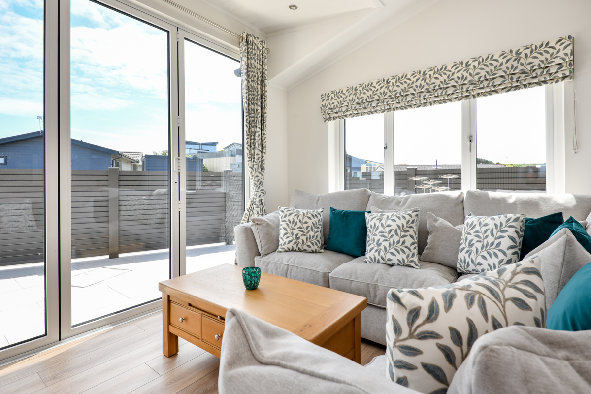 The Warren, Oakgrove Shearwater, patio doors