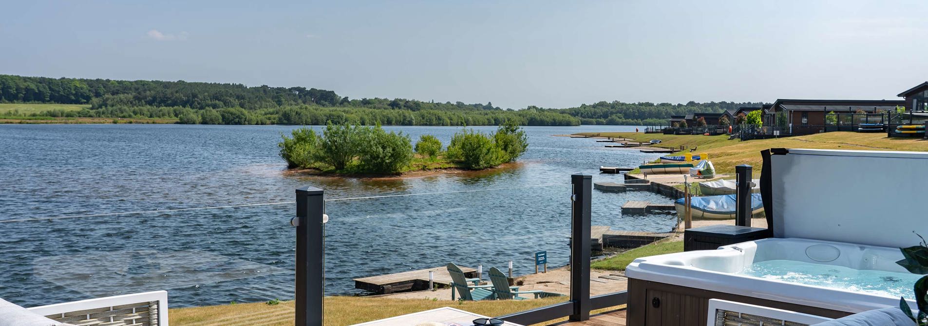 Delamere Lake Sailing and Holiday Park