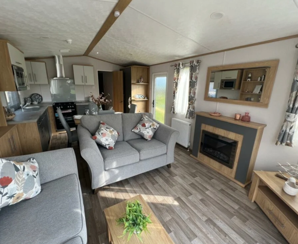 Carnaby Silverdale, living room at Talyfan