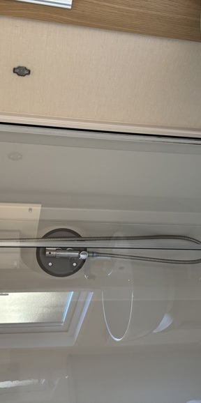 Regal Autograph, shower at Finlake