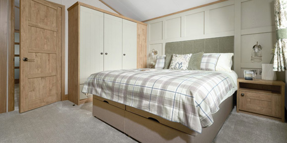 ABI Harrogate, master bedroom at Finlake
