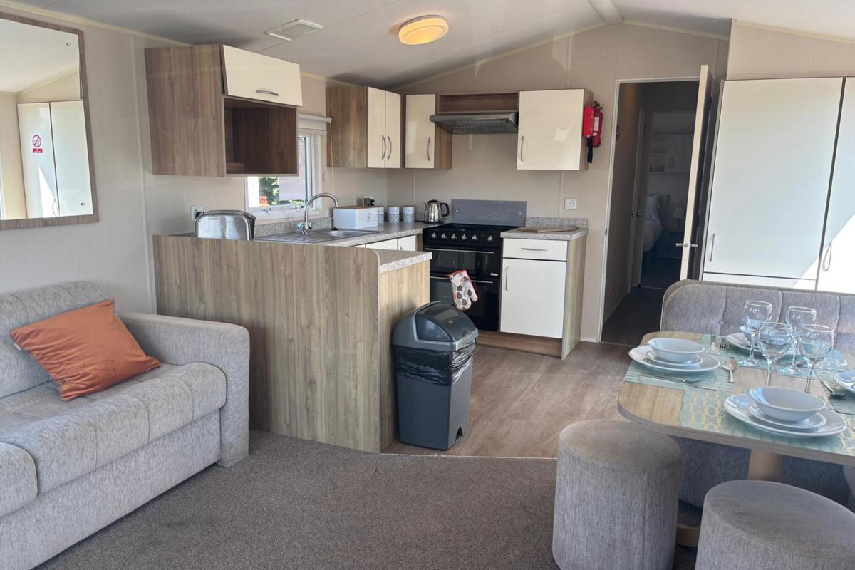 Dartmoor View,  Willerby Rio, living area