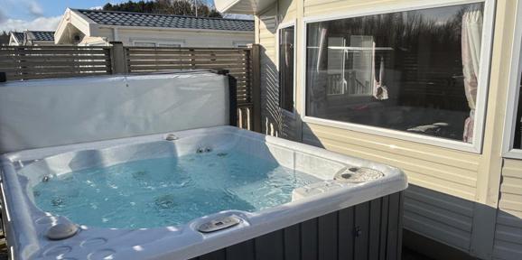 Dartmoor View,  Willerby Rio, Hot tub