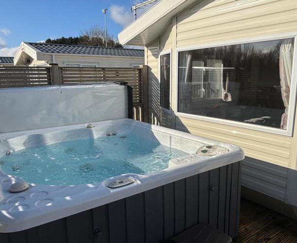 Dartmoor View,  Willerby Rio, Hot tub
