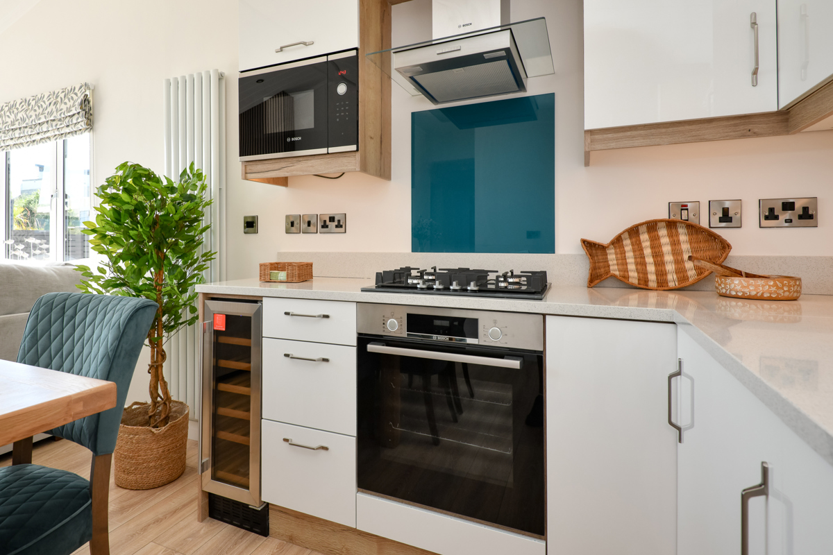 The Warren, Oakgrove Shearwater, kitchen