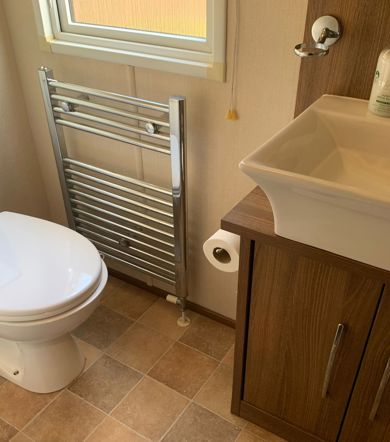 Carnaby Finesse, toilet at Finlake 