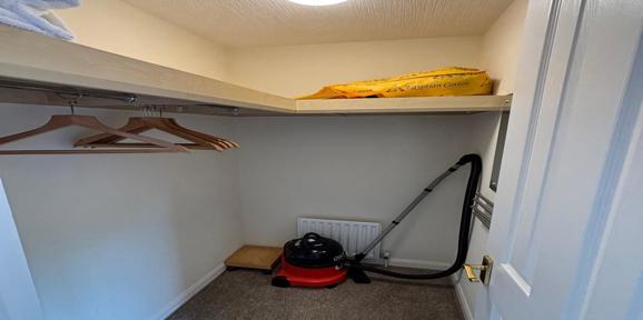 Finlake, Wessex Haulfryn Homestead, wardrobe
