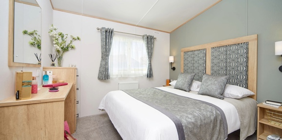 Carnaby Silverdale, master bedroom at Finlake