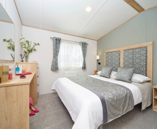 Carnaby Silverdale, master bedroom at Finlake