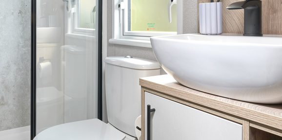 ABI Beverley, shower at Devon Hills