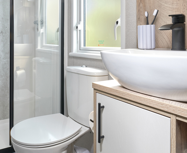 ABI Beverley, shower at Devon Hills