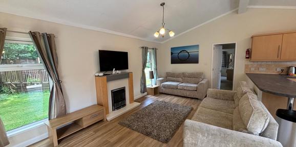 Finlake, Wessex Haulfryn Homestead, lounge 