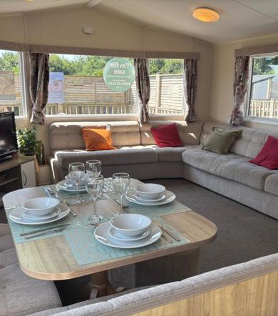 Dartmoor View,  Willerby Rio, dining table