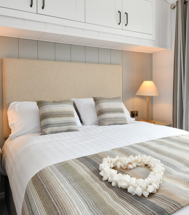 The Warren, Prestige Oyster Catcher, master bedroom 
