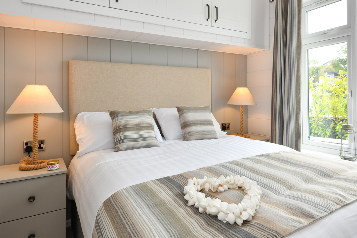 The Warren, Prestige Oyster Catcher, master bedroom 