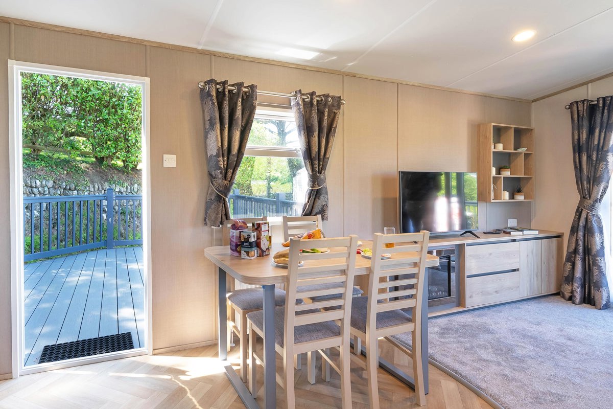 Carnaby Ashdale, open front door and dining room at Praa Sands