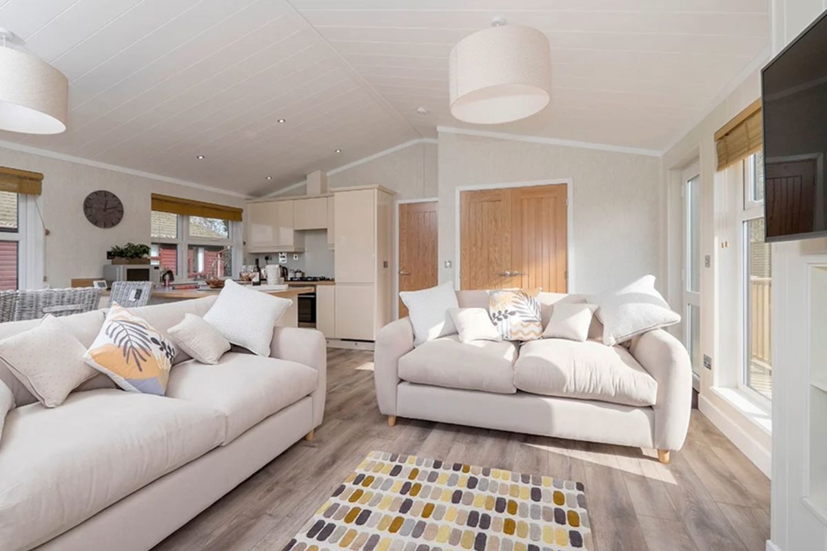 Wessex Classic, sofas in living room at Delamere