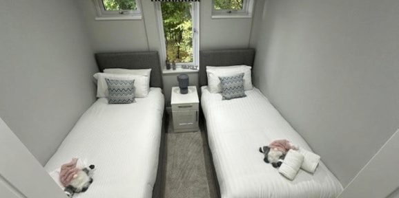 Kentmere Super, twin bedroom at Finlake