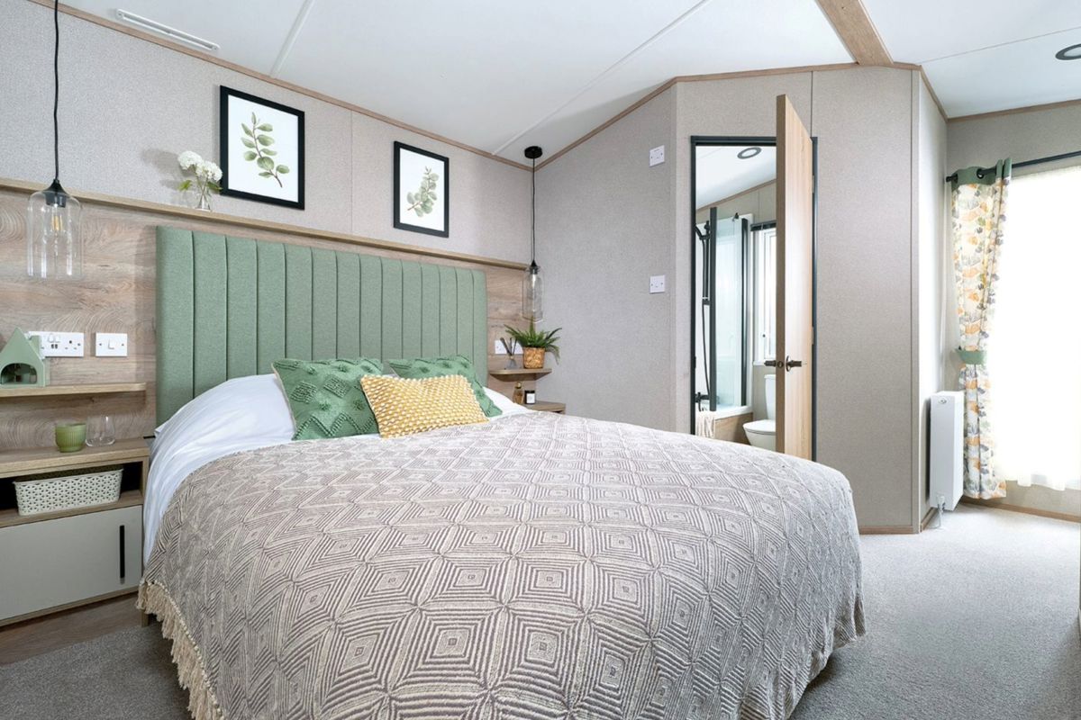 ABI Beverley, Master Bedroom at Finlake