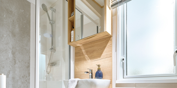 ABI Windermere, shower at Devon Hills