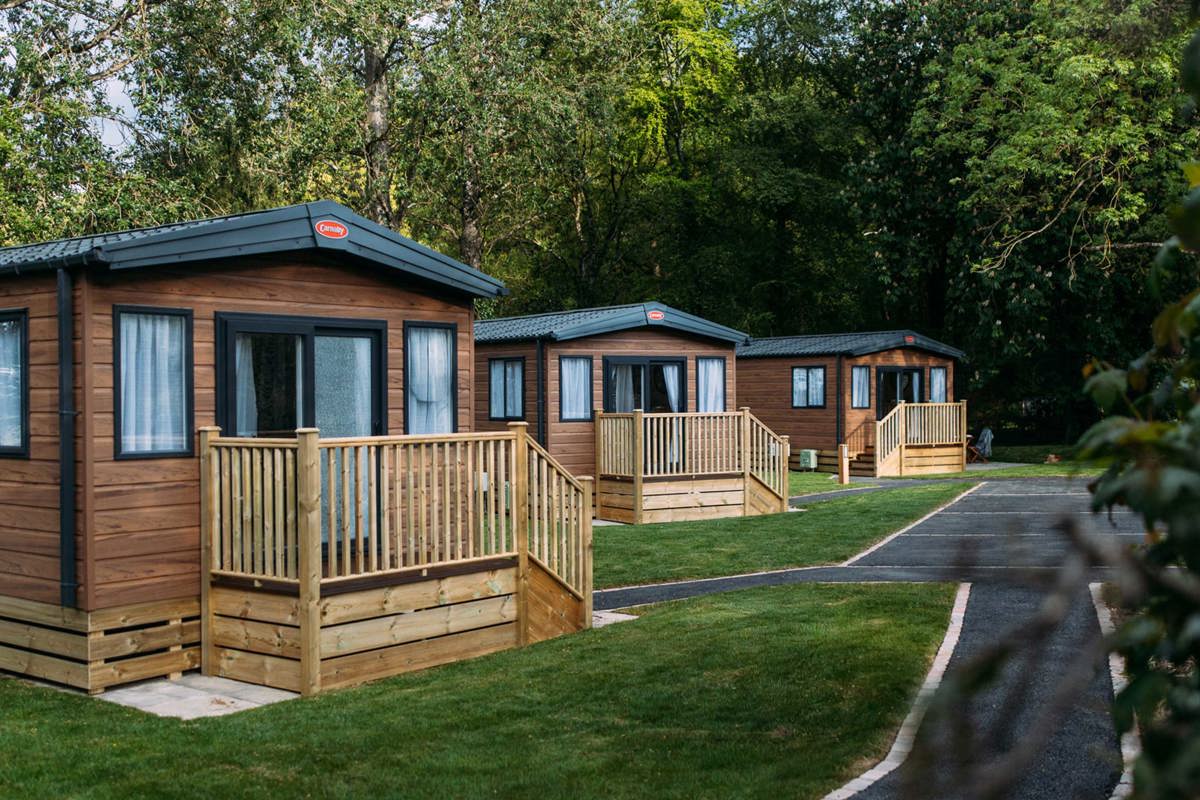 BW Chestnut Close Lodges In Trees