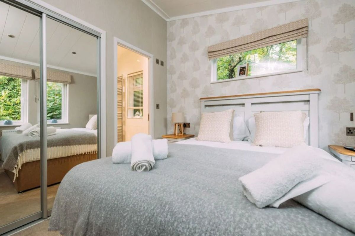 Wessex Contemporary, master bedroom at Brokerswood