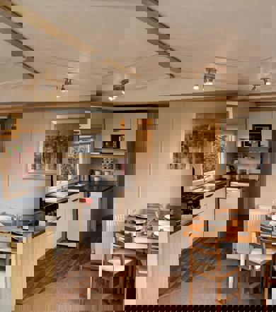 Carnaby Casablanca, kitchen and dining area at Dartmoor View