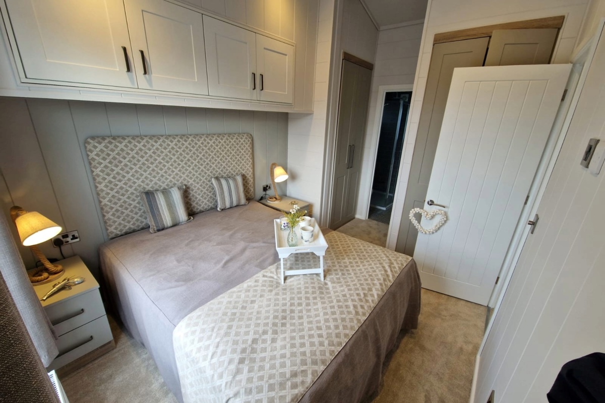 Prestige Oyster Catcher, master bedroom at Talyfan