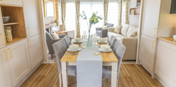 Sunseeker Spirit, dining and living area at Dartmoor View