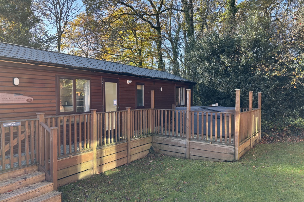 Regal Autograph, exterior at Finlake