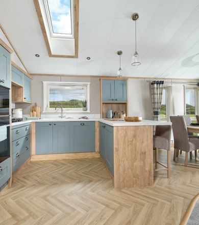 ABI Harrogate, kitchen and dining table at Finlake