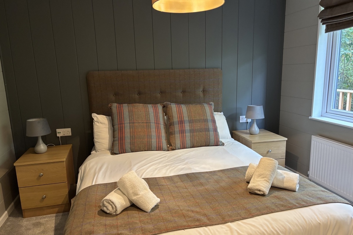 Prestige Foresters, master bedroom at Brokerswood