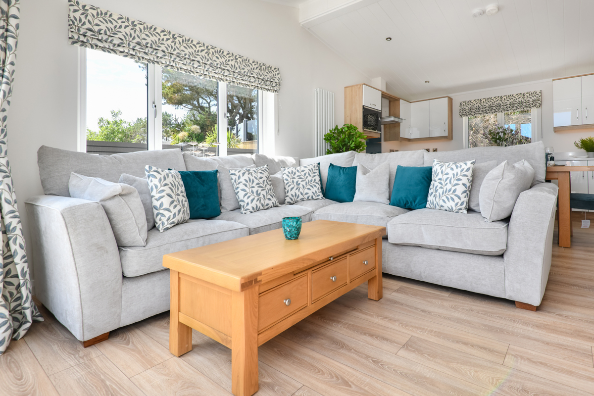 The Warren, Oakgrove Shearwater, sofa