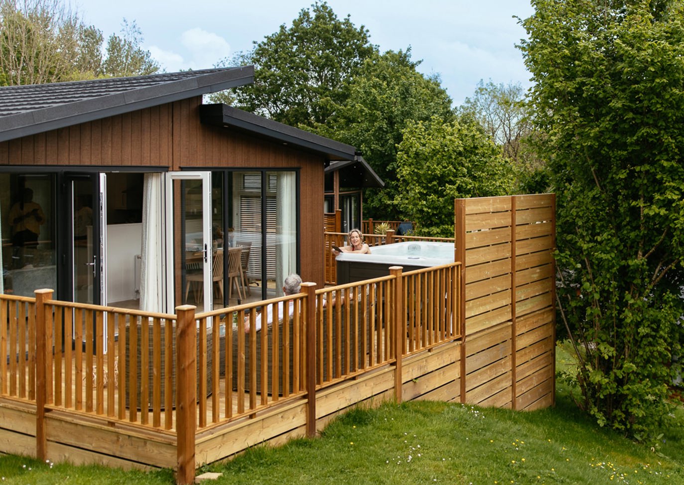 Finlake Garden View Of Hot Tub