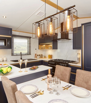 Carnaby Chantry, dining room table at Delamere