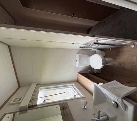 Carnaby Rosedale, bathroom at Praa Sands