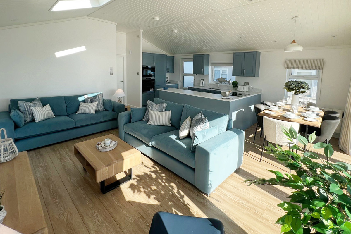 Lissett Utopia living room at The Warren