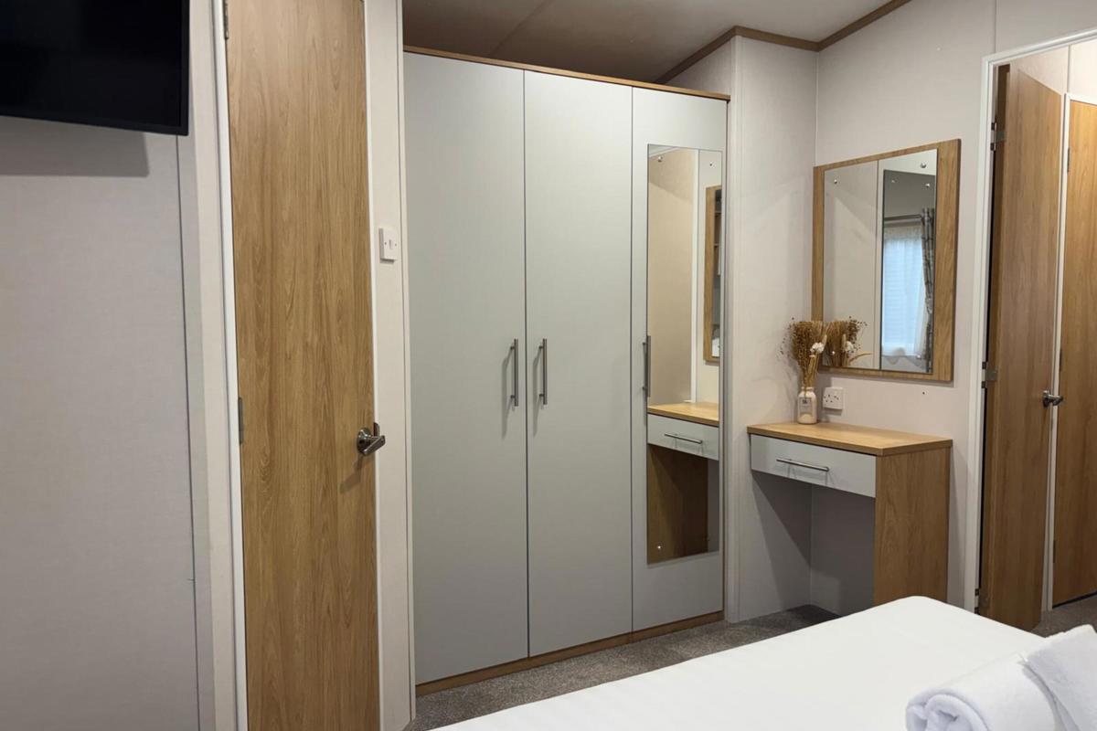 Carnaby Silverdale, master bedroom mirror at Dartmoor View