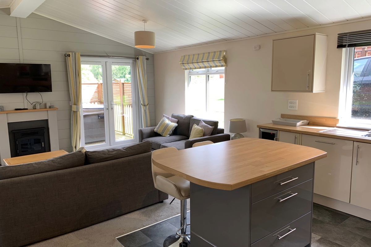 Buckland Lodge, breakfast bar at Finlake