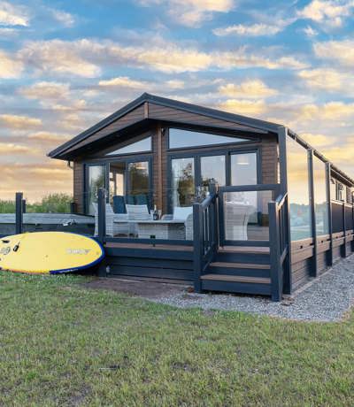 Delamere Home With Paddleboard