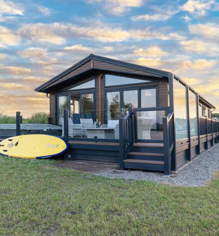 Delamere Home With Paddleboard