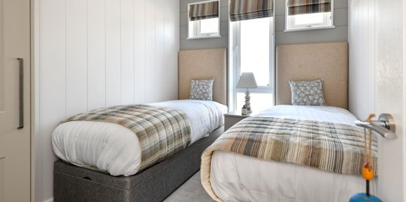 Prestige Oyster Catcher, twin room at The Warren Resort & Spa