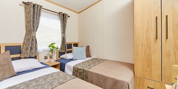 Carnaby Chantry, twin bedroom at Delamere