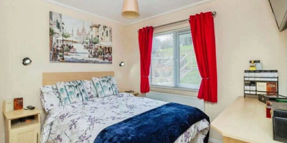 Tingdene Special, master bedroom at Devon Hills