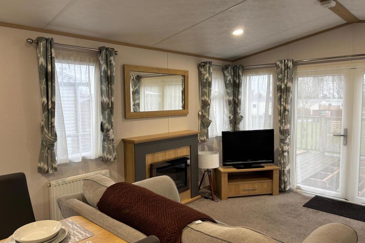 Carnaby Silverdale, living area at Dartmoor View