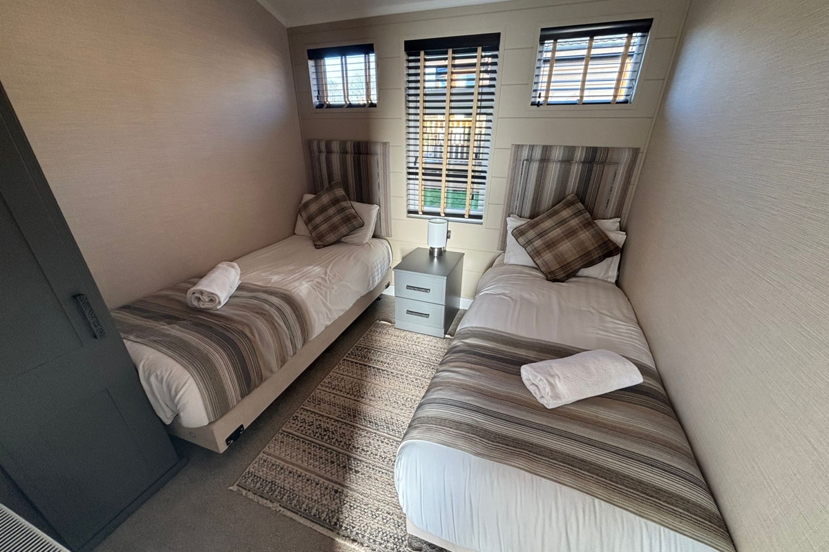 Prestige Quindi, twin bedrooms at Devon Hills