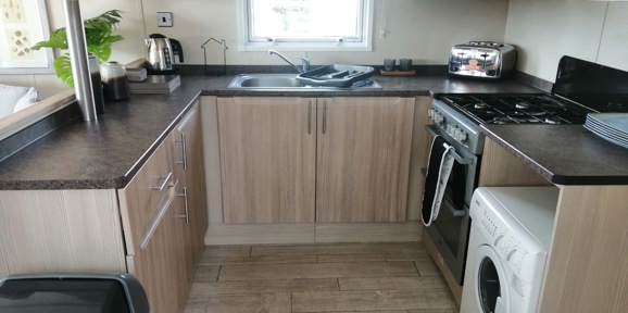 ABI Beachcomber, full kitchen at Praa Sands