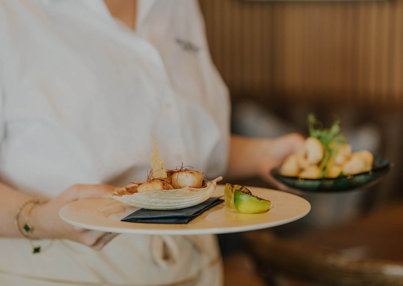 The Warren Food Being Served In The Sandbar